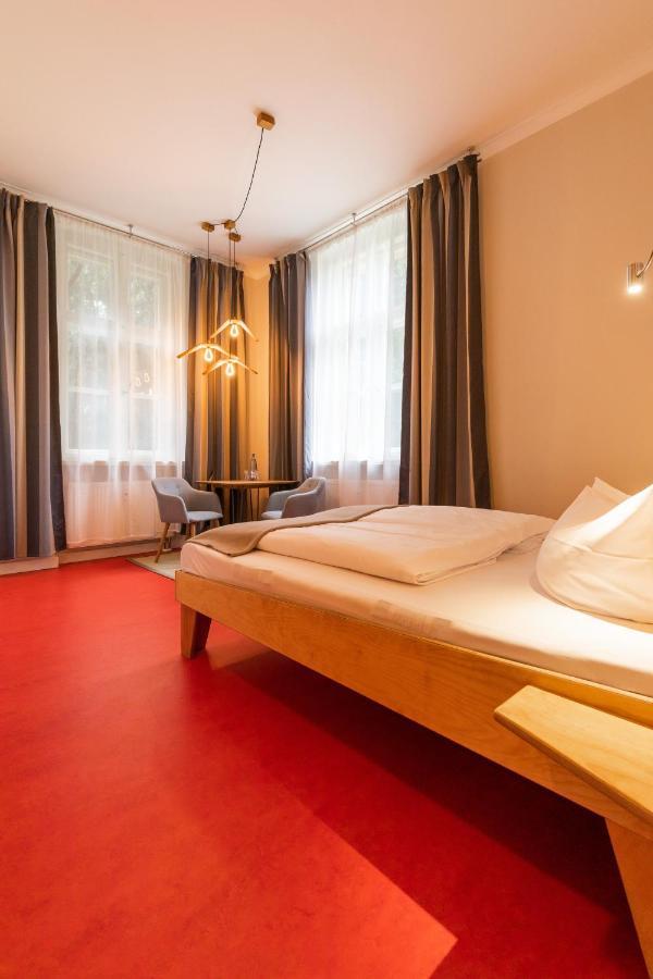 ホテル Kavaliershaus Krumke - Gaestehaus Im Schlosspark - Schluesselbox - Kein Tv エクステリア 写真