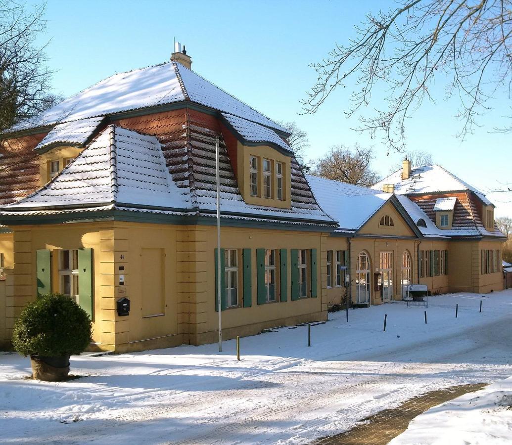 ホテル Kavaliershaus Krumke - Gaestehaus Im Schlosspark - Schluesselbox - Kein Tv エクステリア 写真