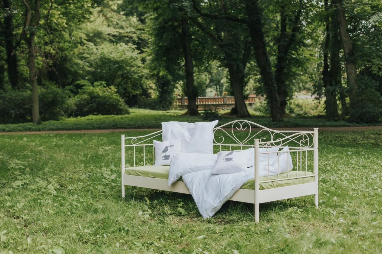 ホテル Kavaliershaus Krumke - Gaestehaus Im Schlosspark - Schluesselbox - Kein Tv エクステリア 写真