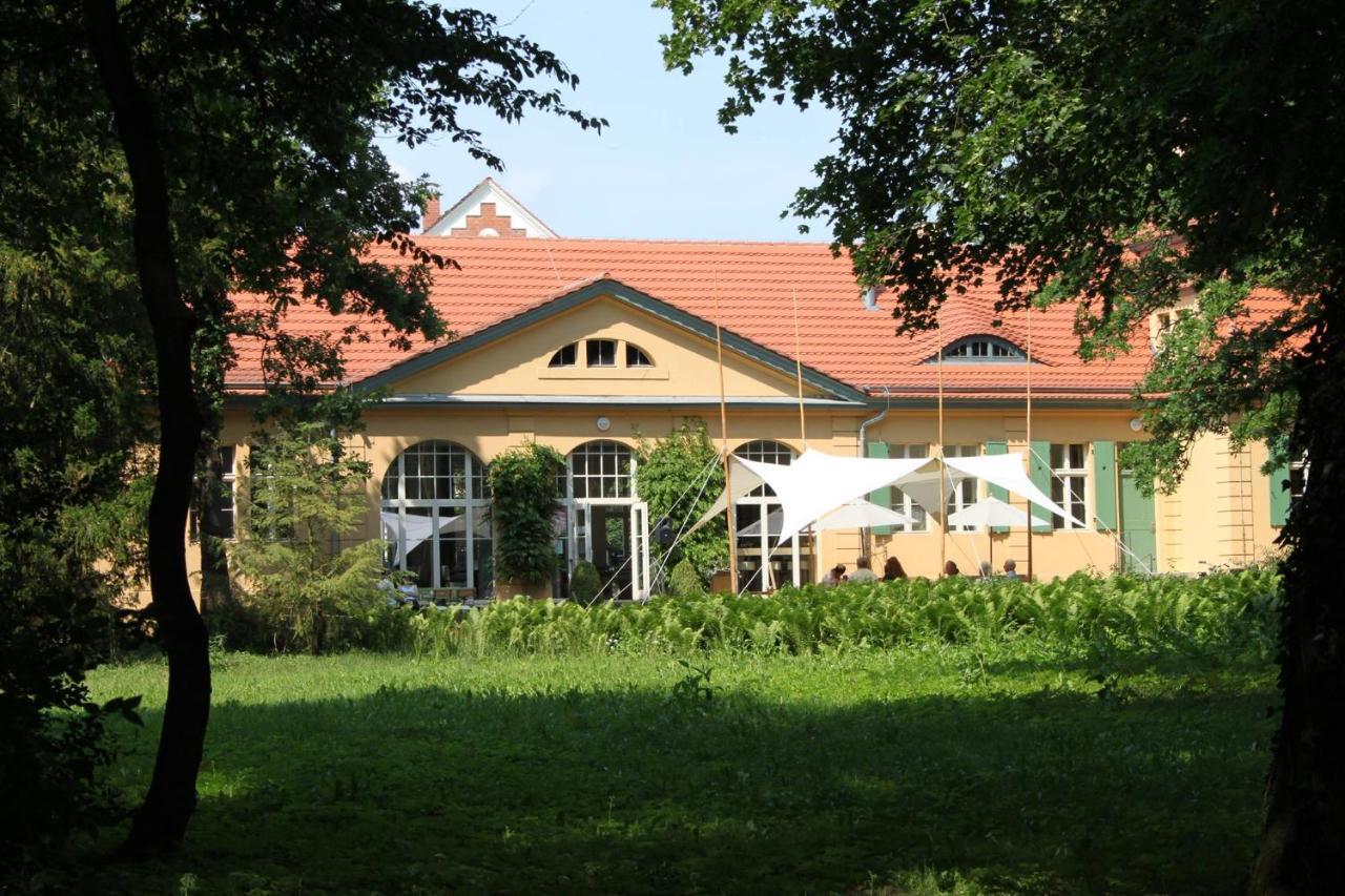 ホテル Kavaliershaus Krumke - Gaestehaus Im Schlosspark - Schluesselbox - Kein Tv エクステリア 写真
