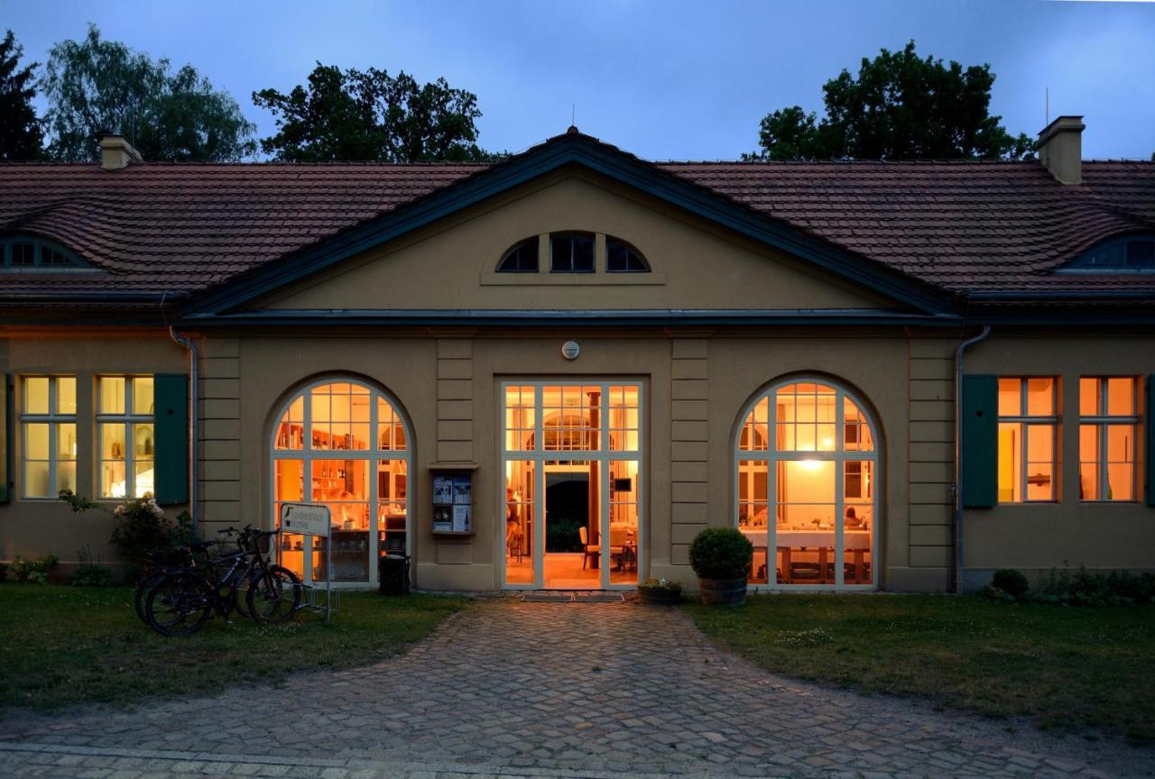 ホテル Kavaliershaus Krumke - Gaestehaus Im Schlosspark - Schluesselbox - Kein Tv エクステリア 写真